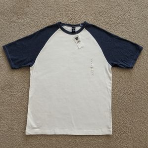 GAP Men's T-Shirt NWT